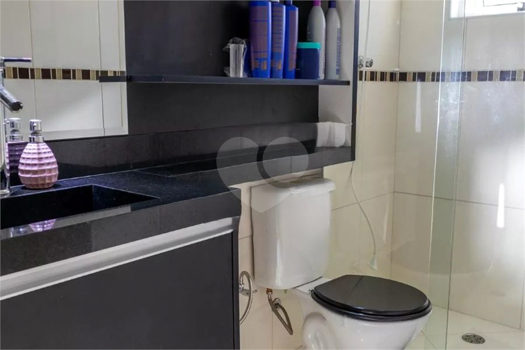 Casa de Condomínio à Venda | 120m² | Mobiliada | 3 dormitórios (1 suíte) | 1 vaga na Vila Mazzei!