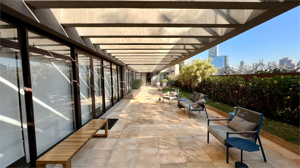 Apartamento venda/locação, Retrato Pinheiros, 2 suites, 2 vagas, próximo metro