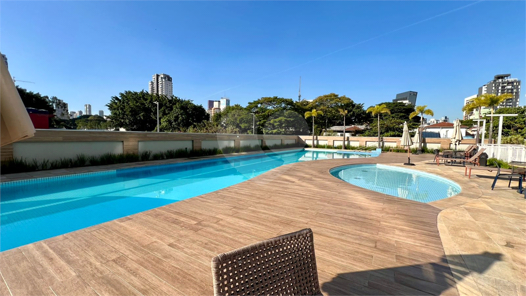 Apartamento venda/locação, Retrato Pinheiros, 2 suites, 2 vagas, próximo metro