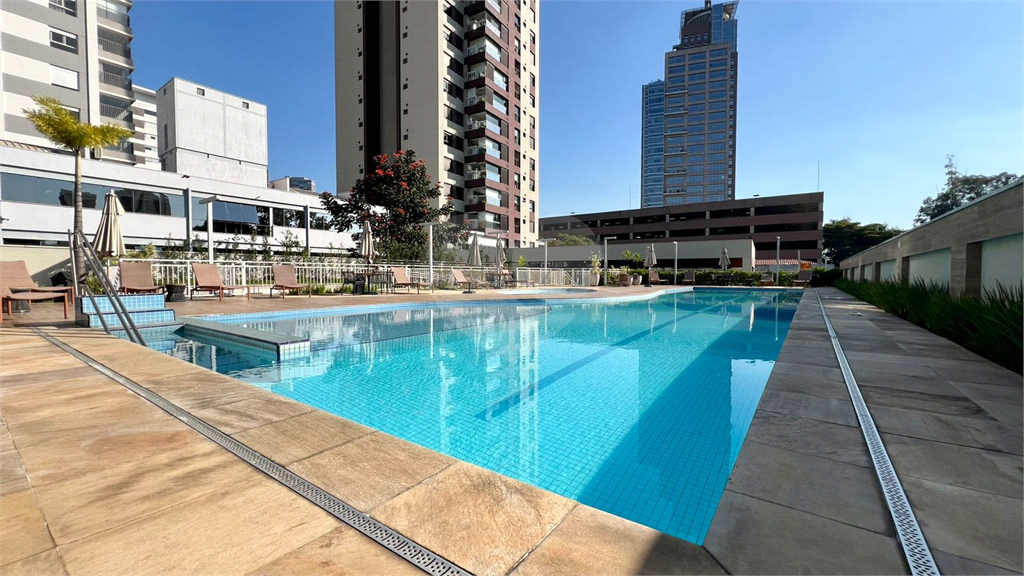 Apartamento venda/locação, Retrato Pinheiros, 2 suites, 2 vagas, próximo metro