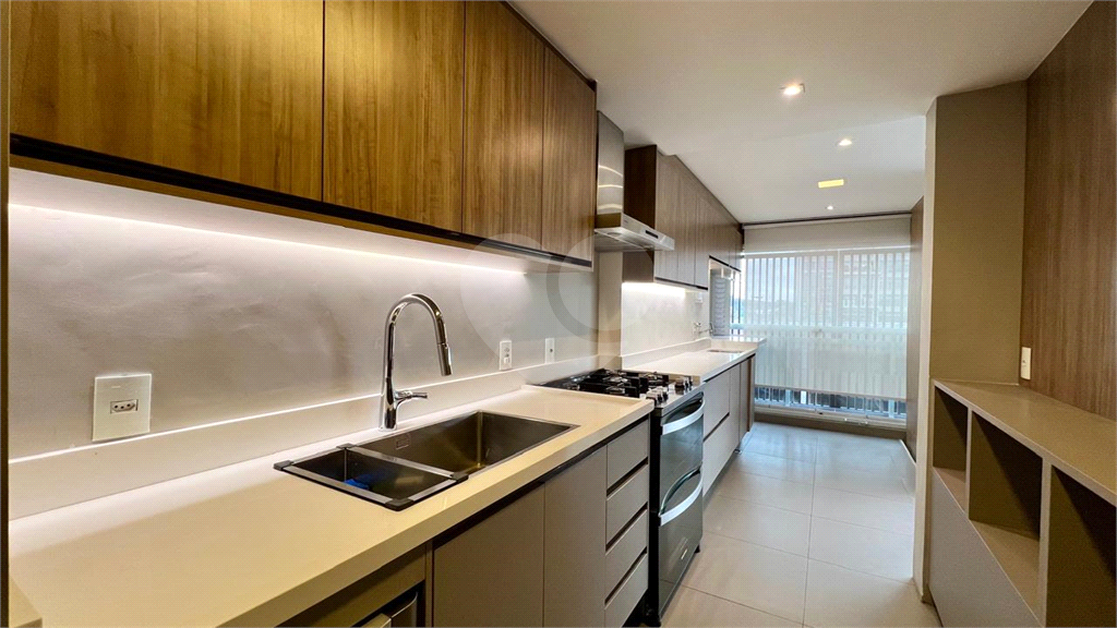 Apartamento venda/locação, Retrato Pinheiros, 2 suites, 2 vagas, próximo metro