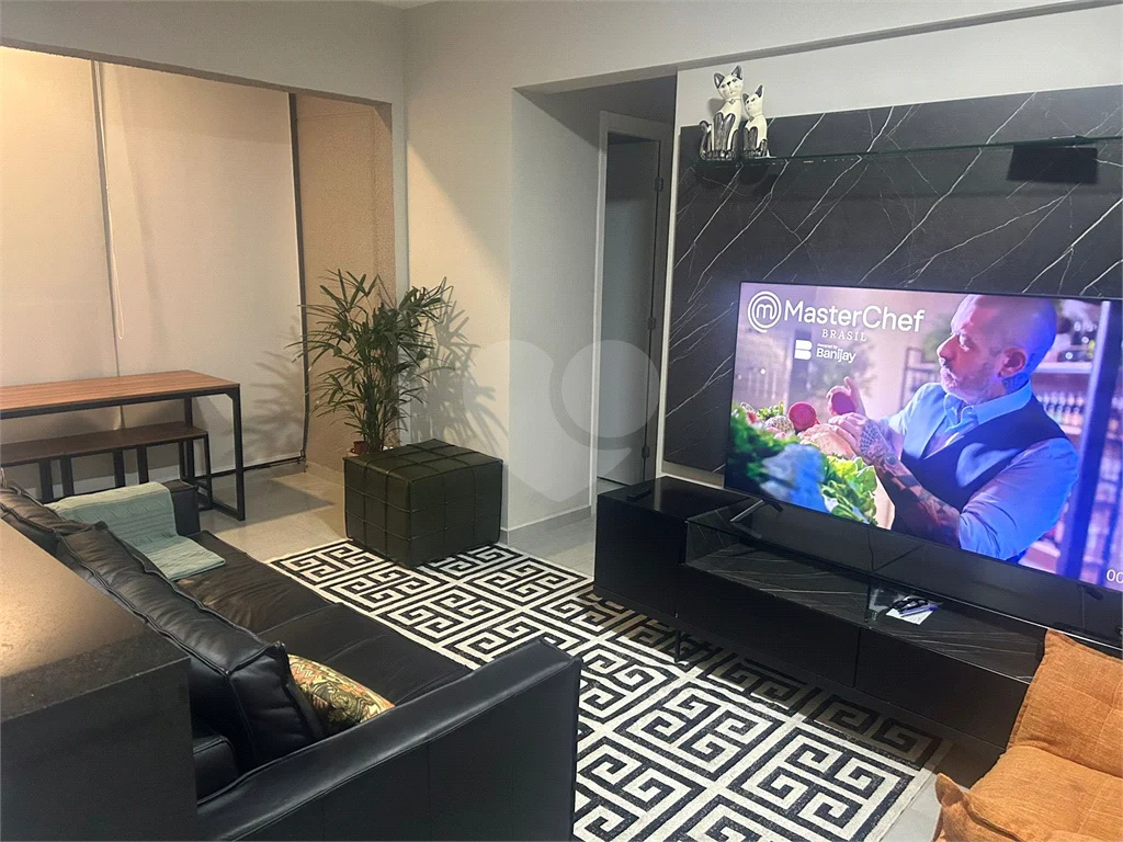 Apartamento com 2 quartos para loca��o em Ch�caras Man�o - SP