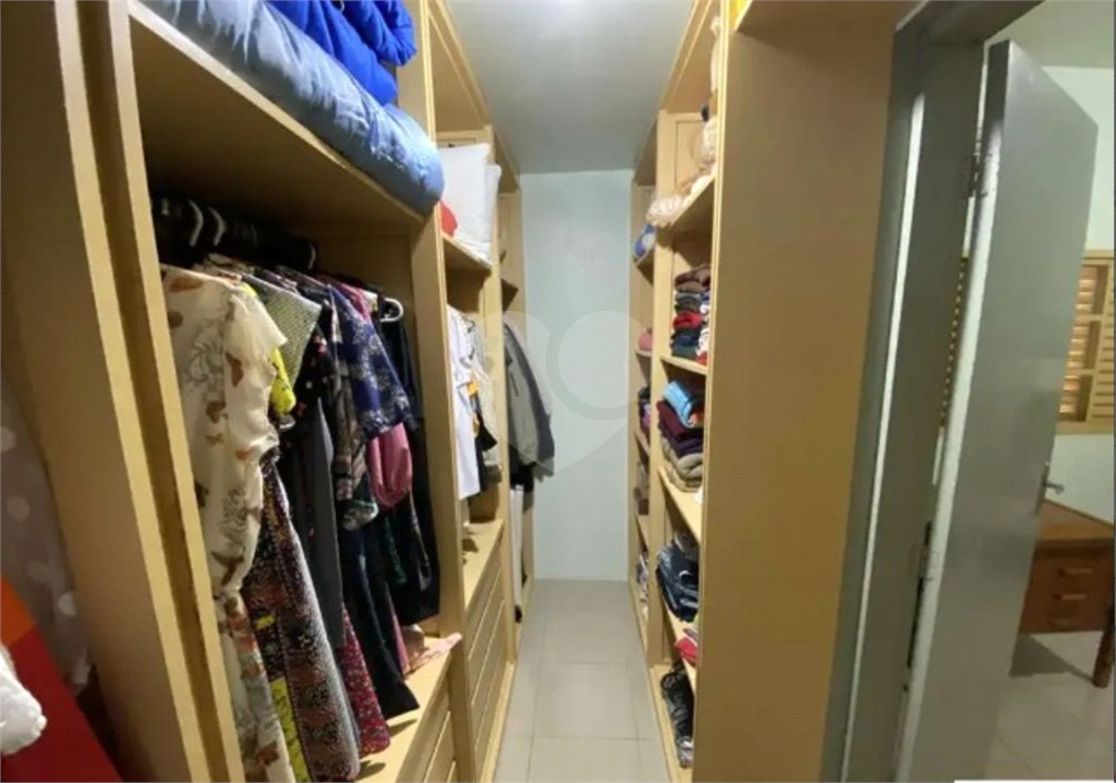 Casa à venda com 4 quartos, 235m² - Foto 20
