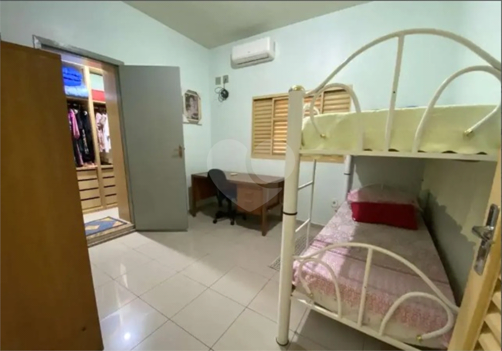 Casa à venda com 4 quartos, 235m² - Foto 19