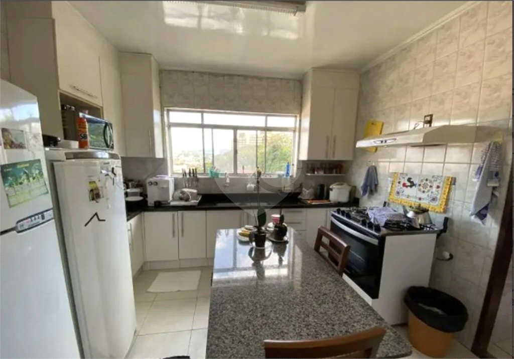 Casa à venda com 4 quartos, 235m² - Foto 6