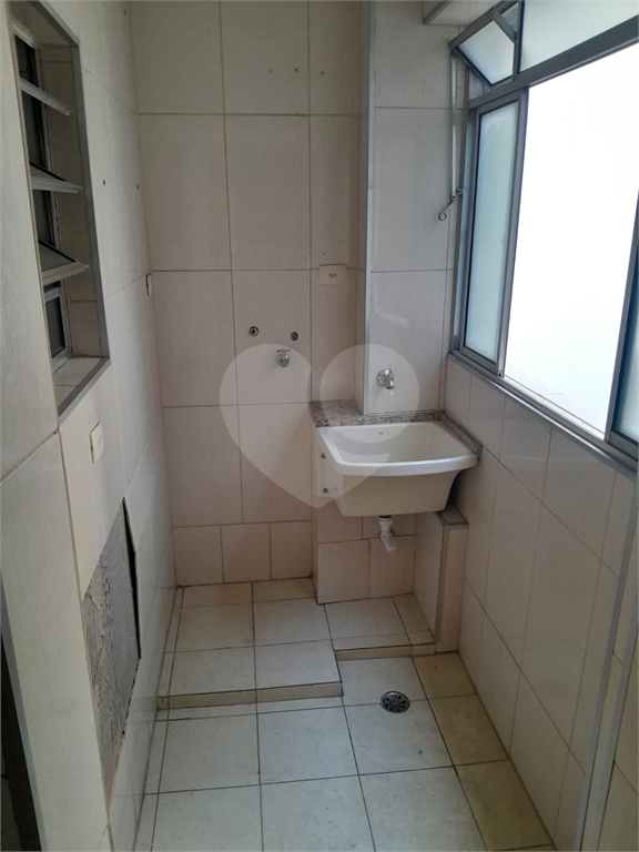 APARTAMENTO em SANTANA