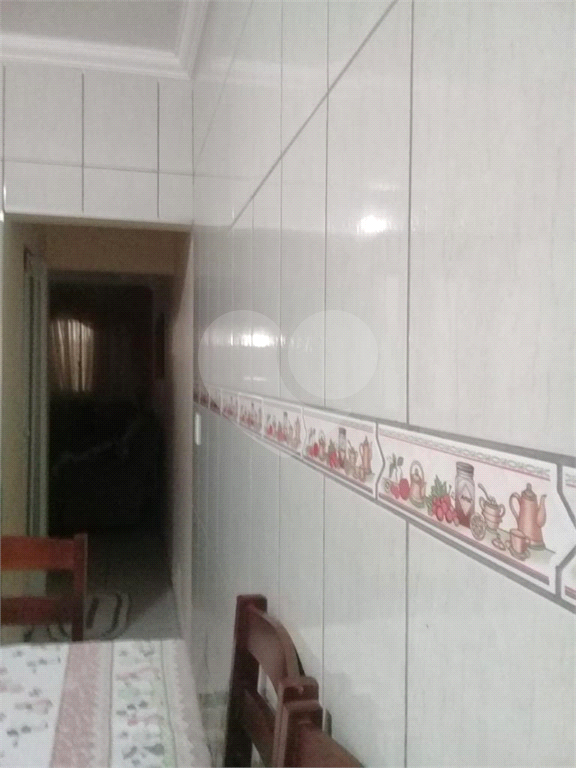 Sobrado para venda em GUARULHOS com 2 quartos, sendo 1 suíte3, 3 banheiros e 2 vagas de garagem