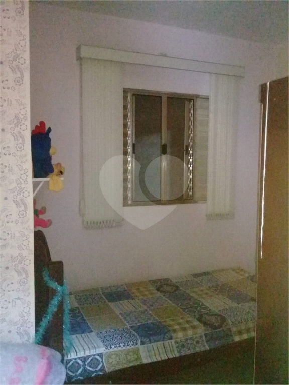 Sobrado para venda em GUARULHOS com 2 quartos, sendo 1 suíte3, 3 banheiros e 2 vagas de garagem