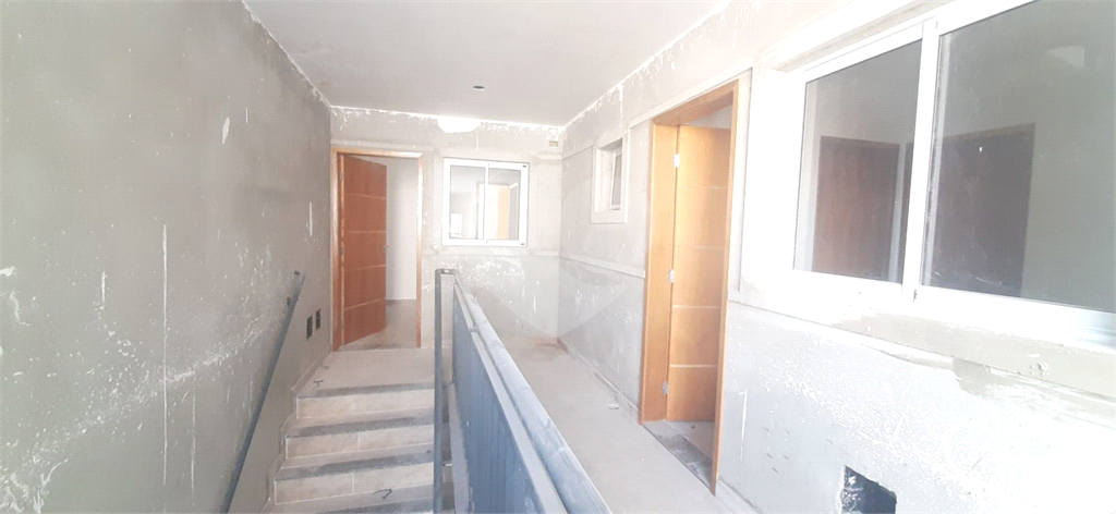Apartamento à venda com 2 quartos, 25m² - Foto 12