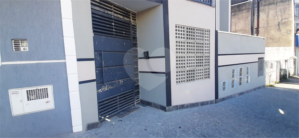 Apartamento à venda com 2 quartos, 25m² - Foto 2