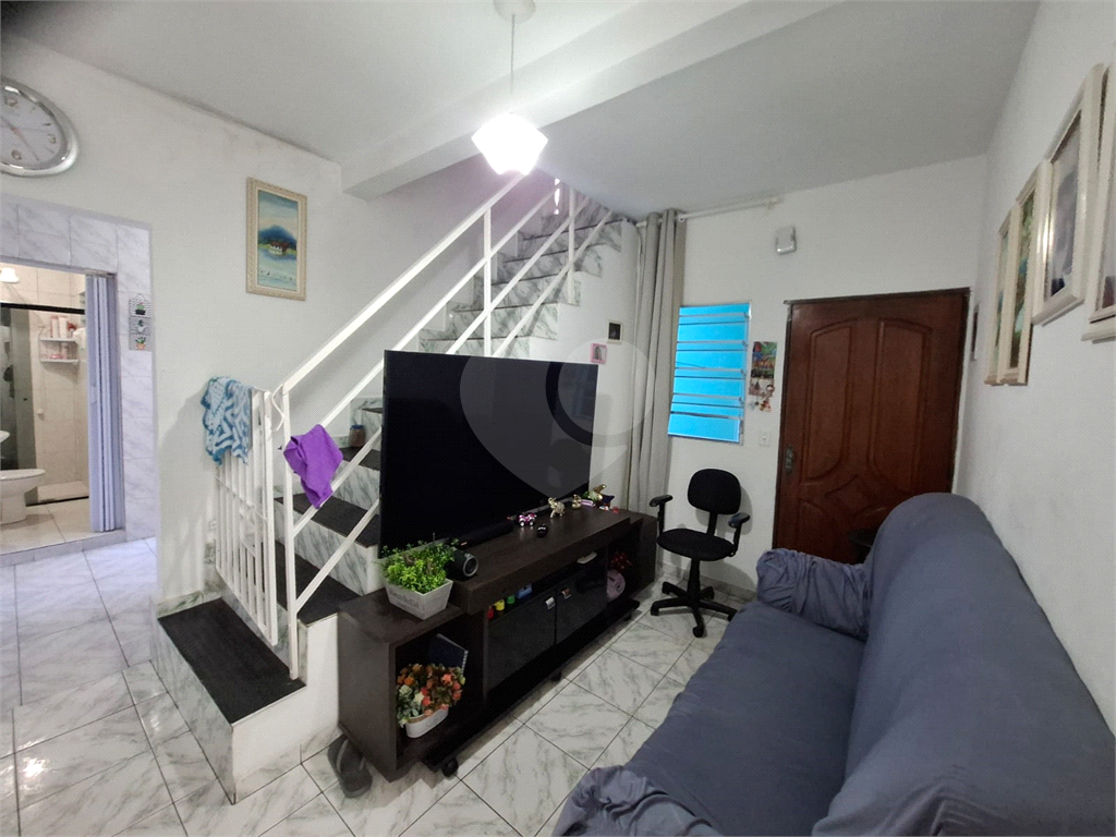 Casa assobradada no TREMEMBE 146,2m², 3 dormitórios, sendo 2 suítes, 2 banheiros, quintal e 3 vagas de garagem 