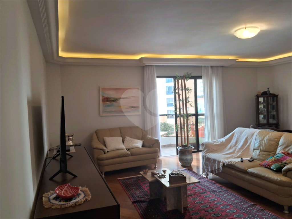 Apartamento a venda na Rua Pedro Doll