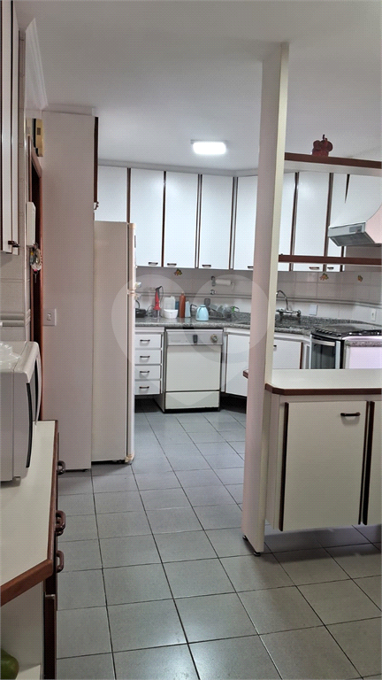 Apartamento a venda na Rua Pedro Doll