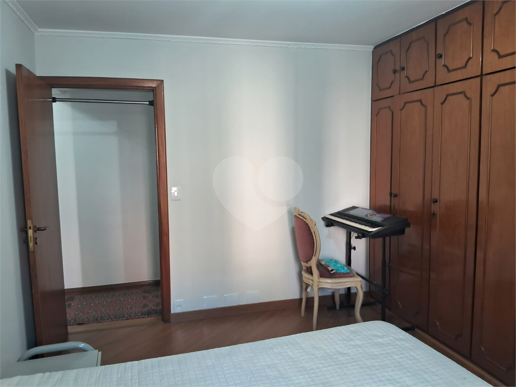 Apartamento a venda na Rua Pedro Doll