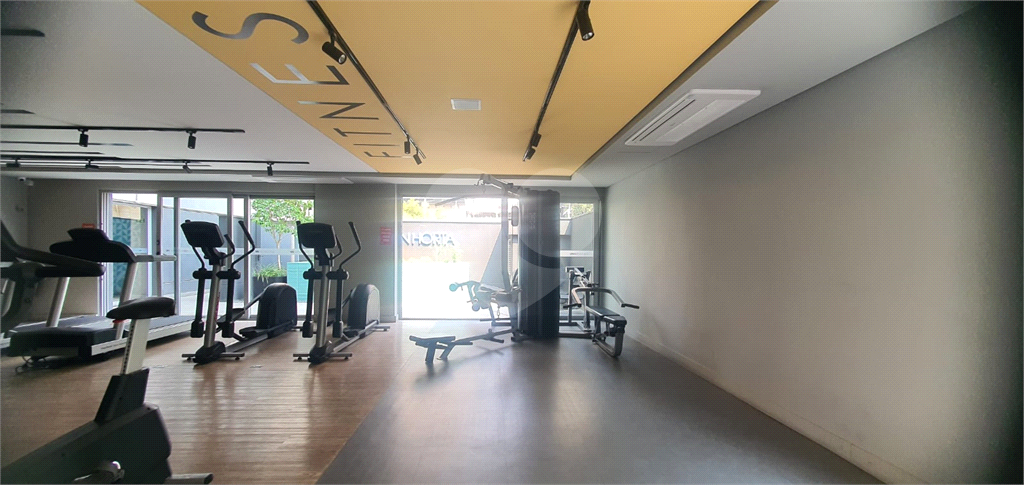 Studio de 25m² mobiliado e com varanda impecável condomínio com lazer completo Vila Mariana