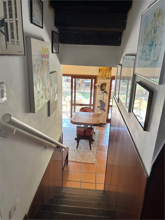 Casa venda Alphaville 3, 2 quartos, 1 suíte, 2 salas, 6 vagas