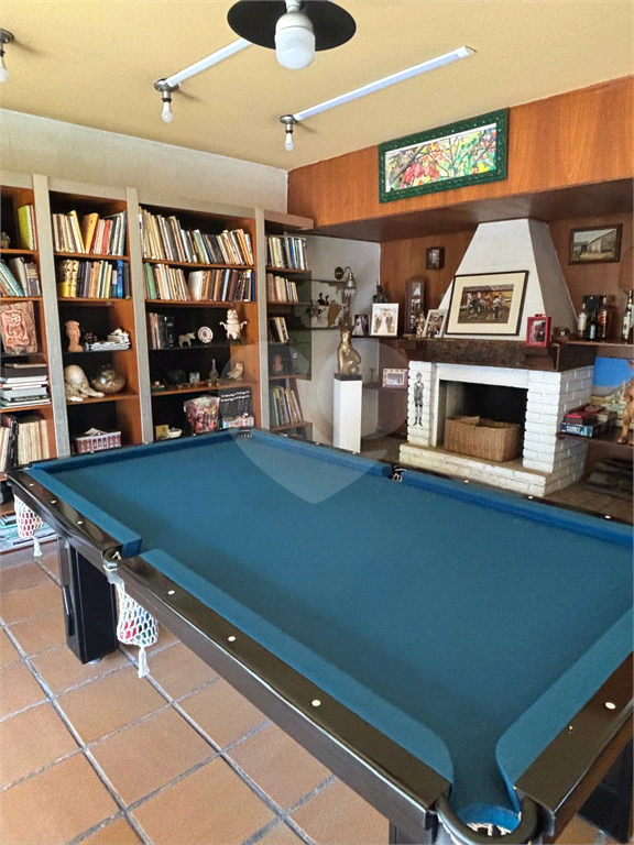 Casa venda Alphaville 3, 2 quartos, 1 suíte, 2 salas, 6 vagas