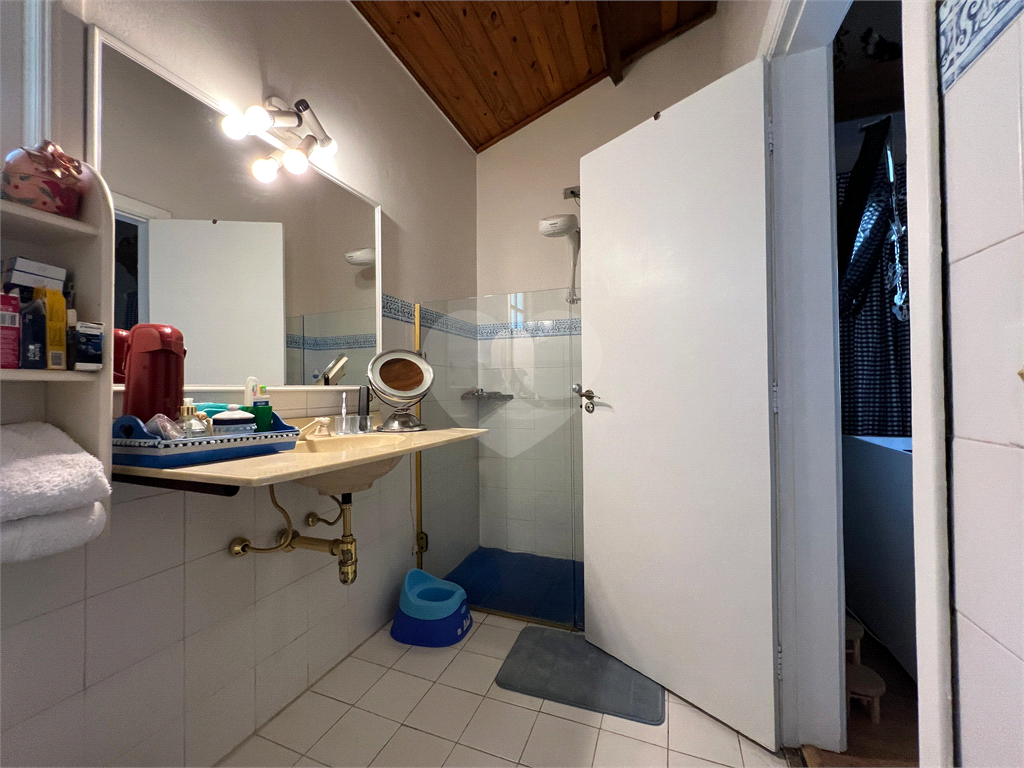 Casa venda Alphaville 3, 4 quartos, 2 suítes, 2 salas, 6 vagas