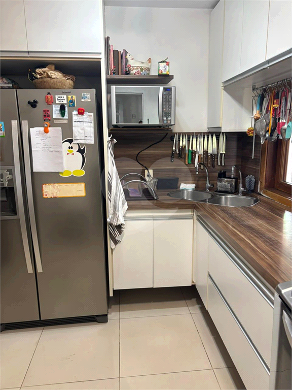 Casa venda Alphaville 3, 4 quartos, 2 suítes, 2 salas, 6 vagas