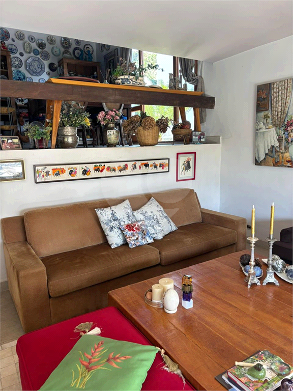 Casa venda Alphaville 3, 4 quartos, 2 suítes, 2 salas, 6 vagas