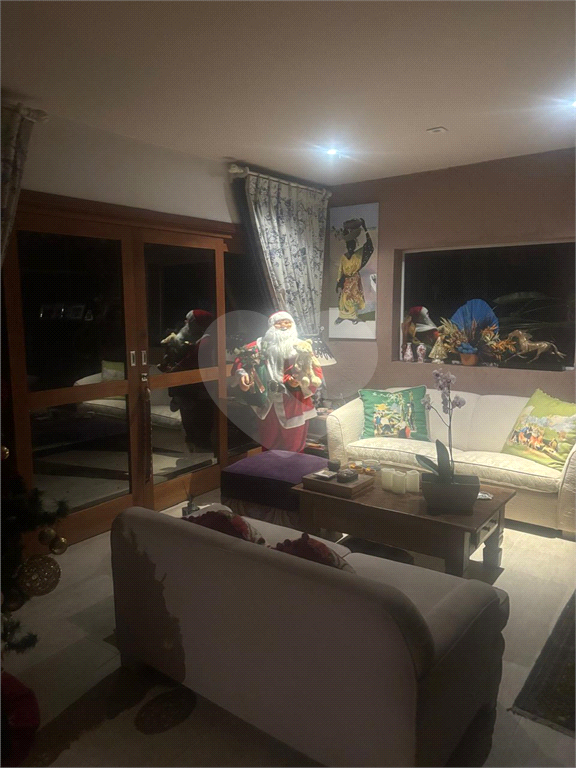 Casa venda Alphaville 3, 4 quartos, 2 suítes, 2 salas, 6 vagas