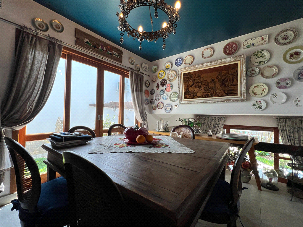 Casa venda Alphaville 3, 4 quartos, 2 suítes, 2 salas, 6 vagas
