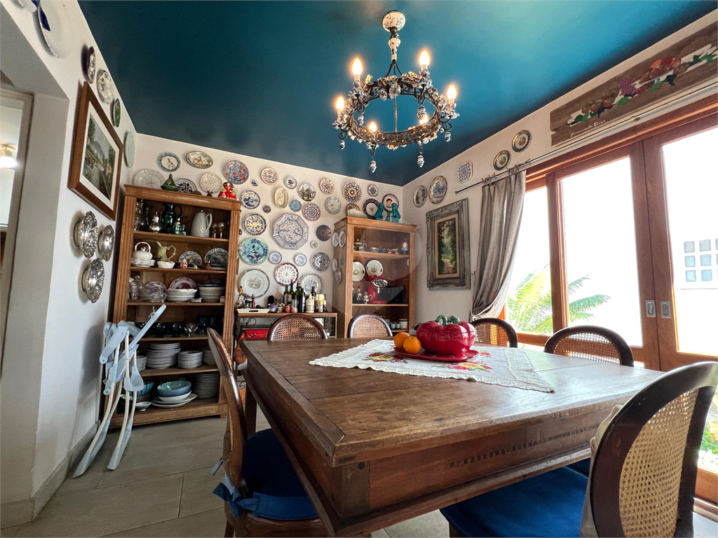 Casa venda Alphaville 3, 4 quartos, 2 suítes, 2 salas, 6 vagas