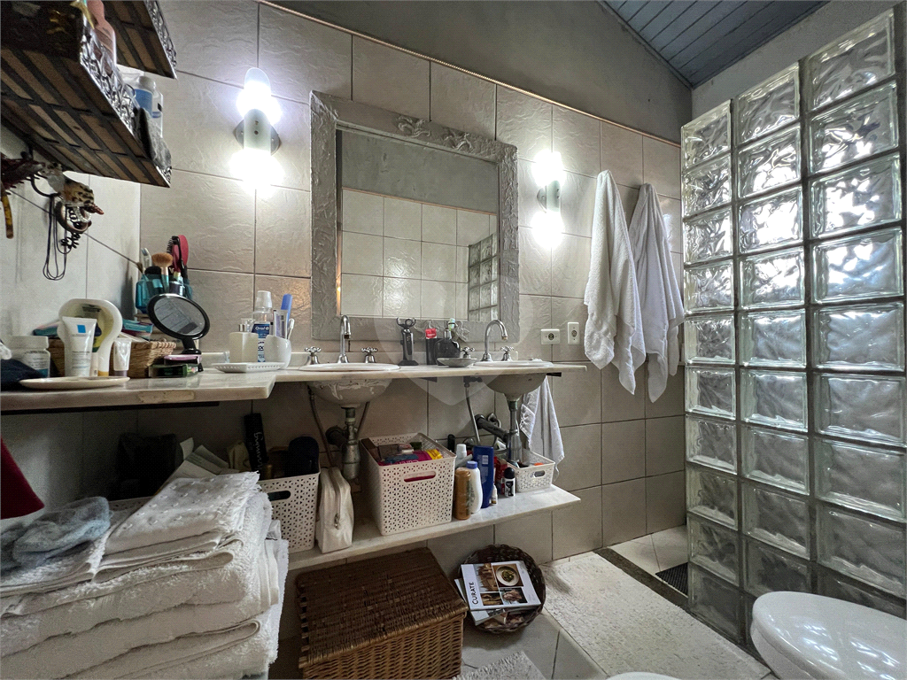 Casa venda Alphaville 3, 4 quartos, 2 suítes, 2 salas, 6 vagas
