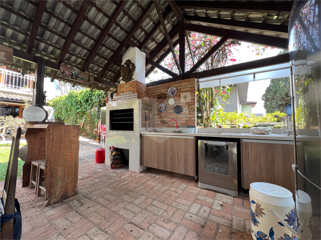 Casa venda Alphaville 3, 4 quartos, 2 suítes, 2 salas, 6 vagas