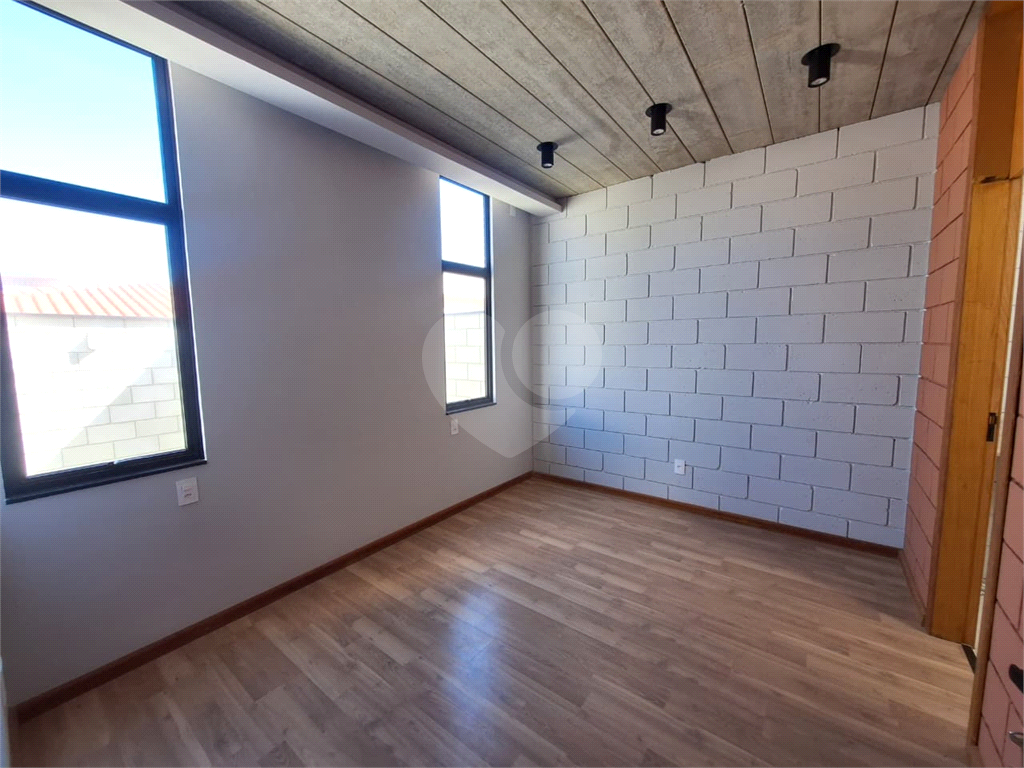 Casa Nova à Venda 80m²| 2 Dormitórios| 1 Suíte| 1 Vaga| Área Gourmet Socorro/SP