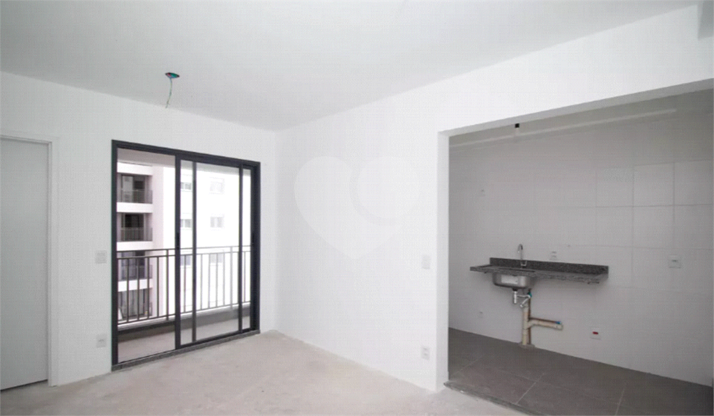 APARTAMENTO em VILA ROSÁLIA