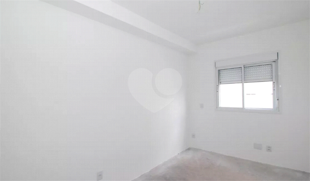 APARTAMENTO em VILA ROSÁLIA