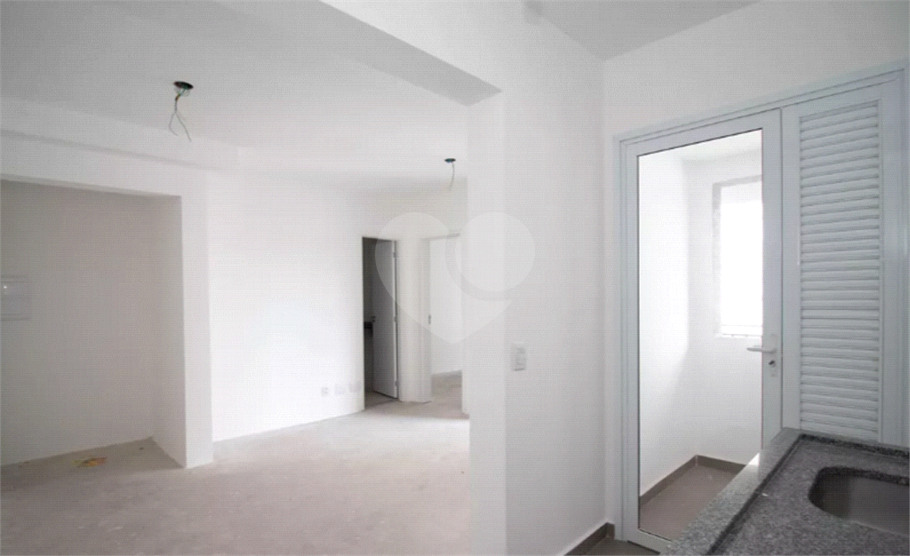 APARTAMENTO em VILA ROSÁLIA
