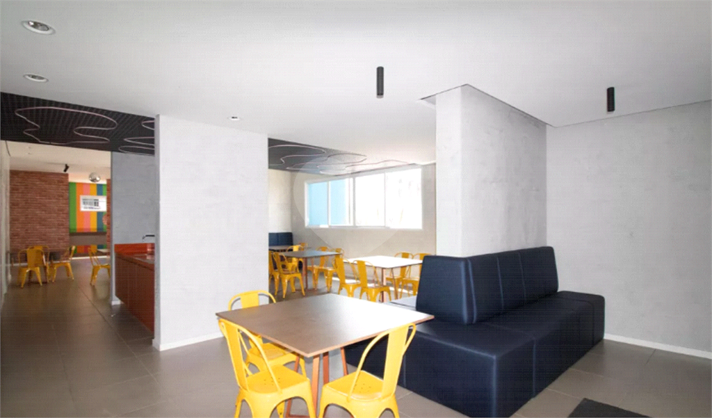 APARTAMENTO em VILA ROSÁLIA