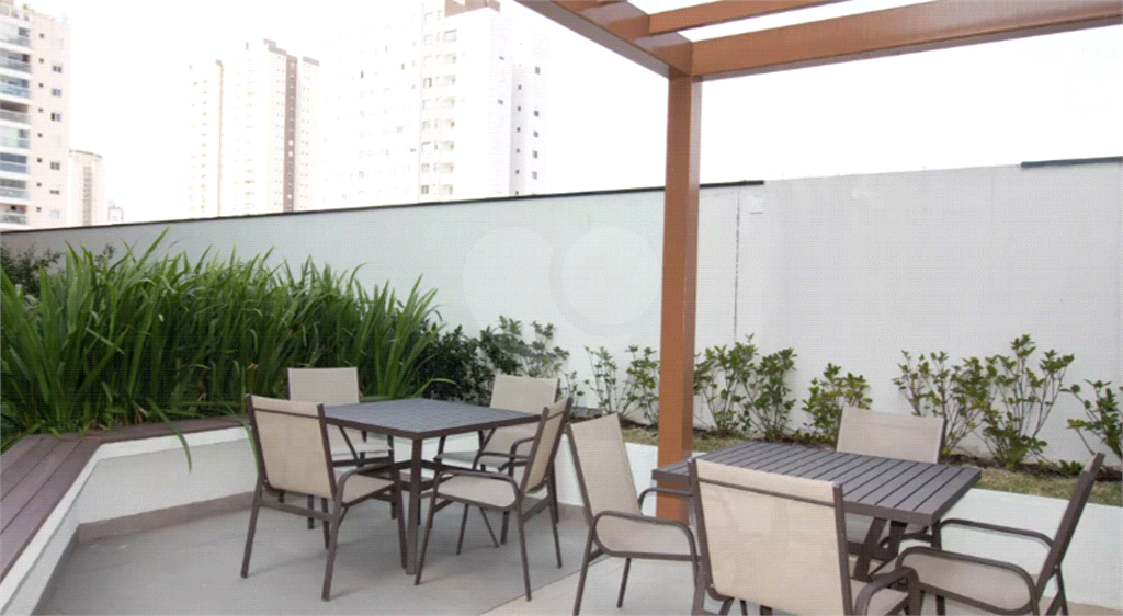 APARTAMENTO em VILA ROSÁLIA