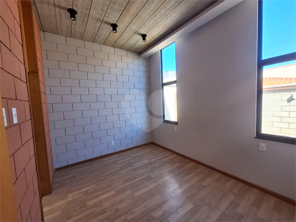 Casa à Venda 80m²| 2 Dormitórios | 1 Suíte| 1 Vaga| Área Gourmet em Socorro/SP