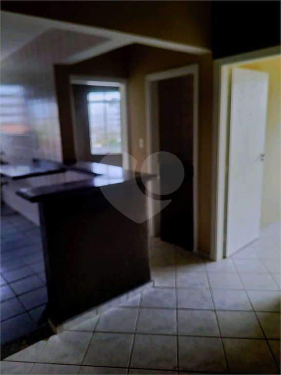 Apartamento 2 dormitórios próximo ao Mercado Municipal e Feirinha da Madrugada – Condomínio Kátia Priscila