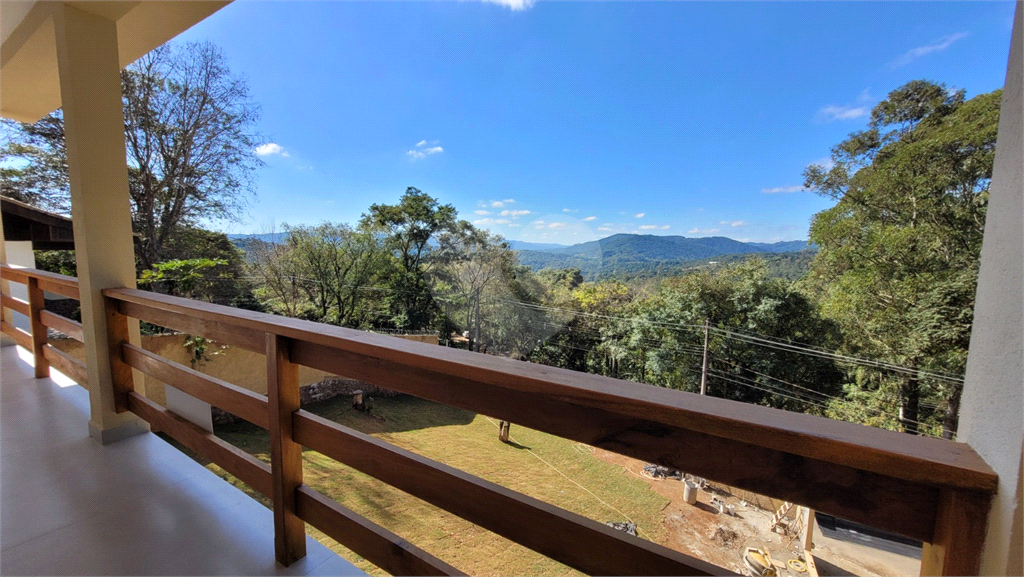 Casa de Condomínio à venda com 4 quartos, 350m² - Foto 4