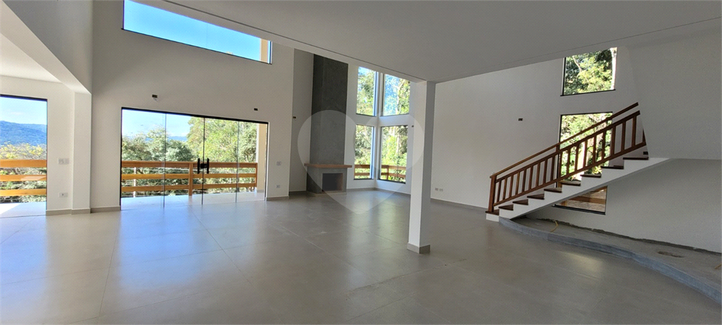 Casa de Condomínio à venda com 4 quartos, 350m² - Foto 33