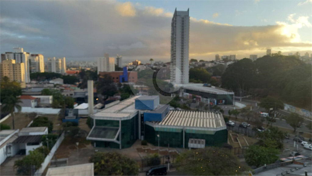 Parada Inglesa - Apartamento 62 metros , 02 quartos,  area de serviço, dep.empregada, vaga de garagem, depósito