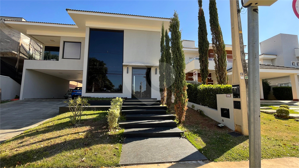 Casa de Condomínio à venda com 4 quartos, 485m² - Foto 1
