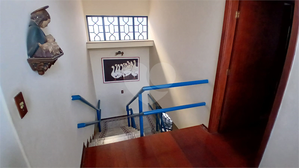 Sobrado à Venda em Socorro/SP | 379 m² | 4 Dormitórios | 2 Suítes | 4 Vagas de Garagem