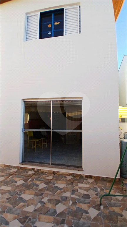 Sobrado à Venda em Socorro/SP | 379 m² | 4 Dormitórios | 2 Suítes | 4 Vagas de Garagem
