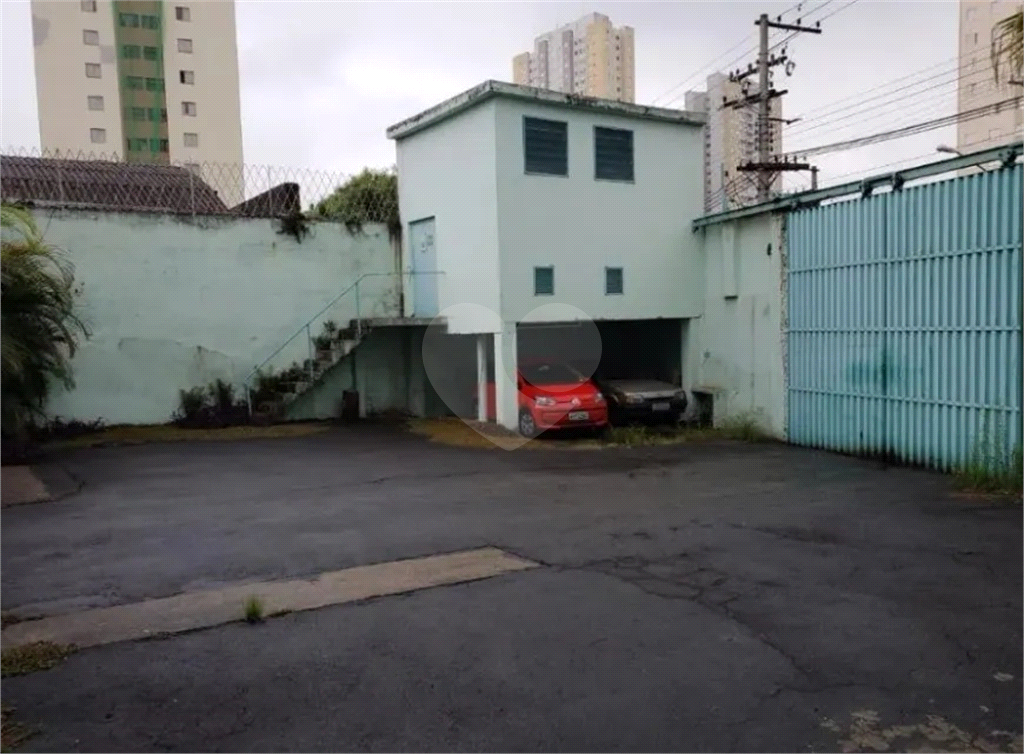 Galpão com 1.747m² para VENDA  e LOCAÇÃO no TATUAPÉ
