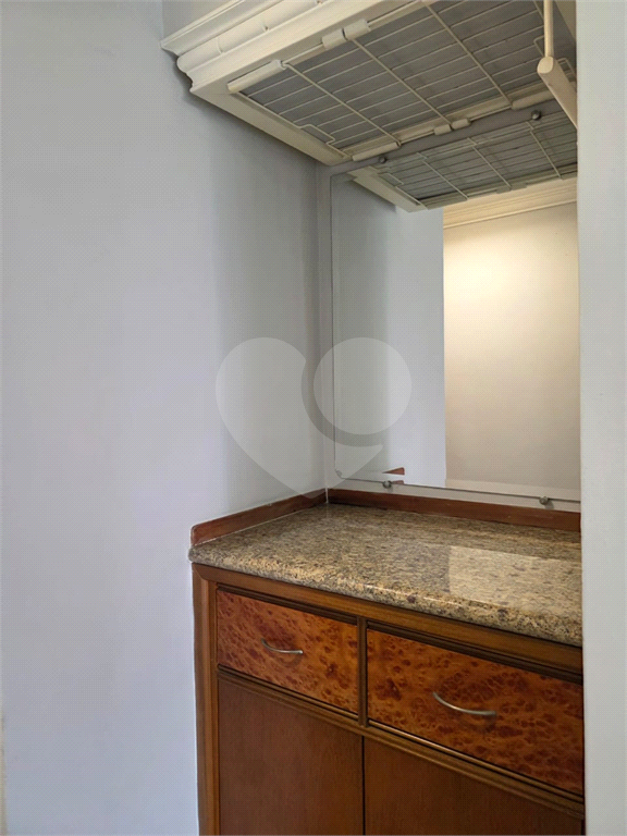 APARTAMENTO em CASA VERDE