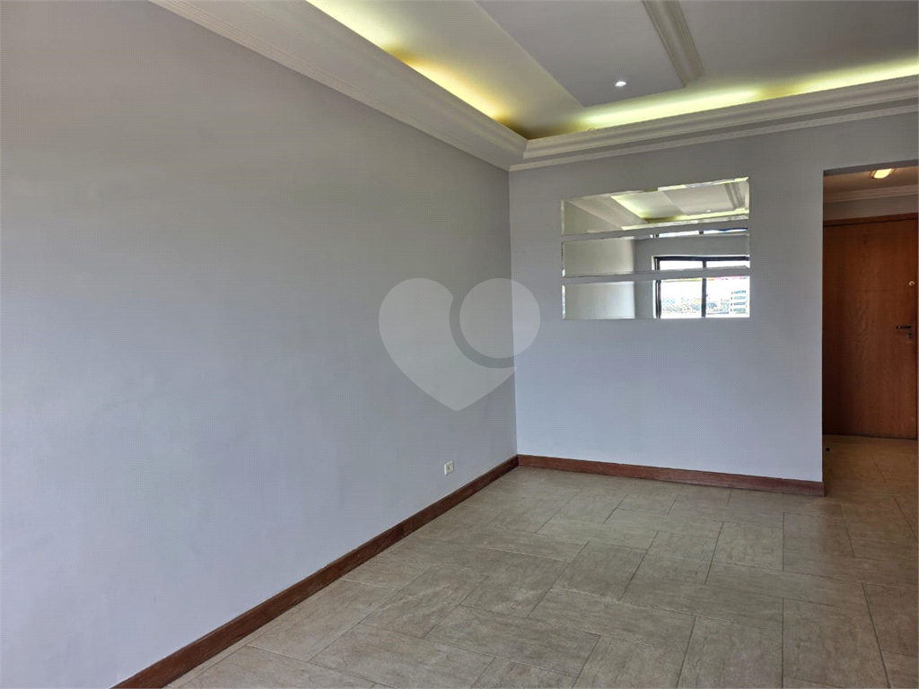 APARTAMENTO em CASA VERDE