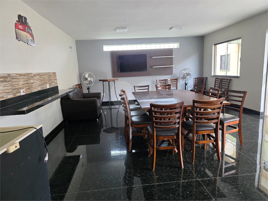 APARTAMENTO em CASA VERDE