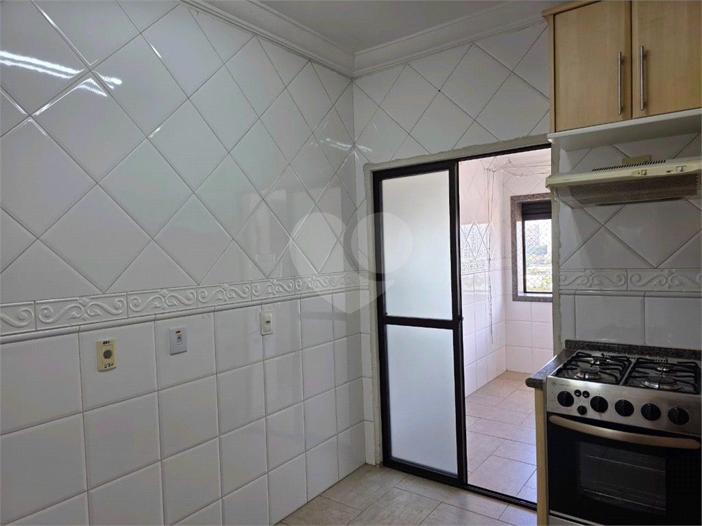 APARTAMENTO em CASA VERDE