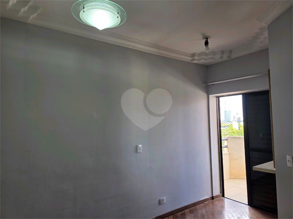 APARTAMENTO em CASA VERDE