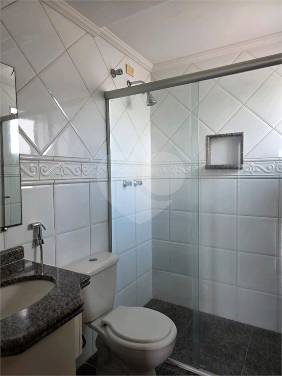 APARTAMENTO em CASA VERDE